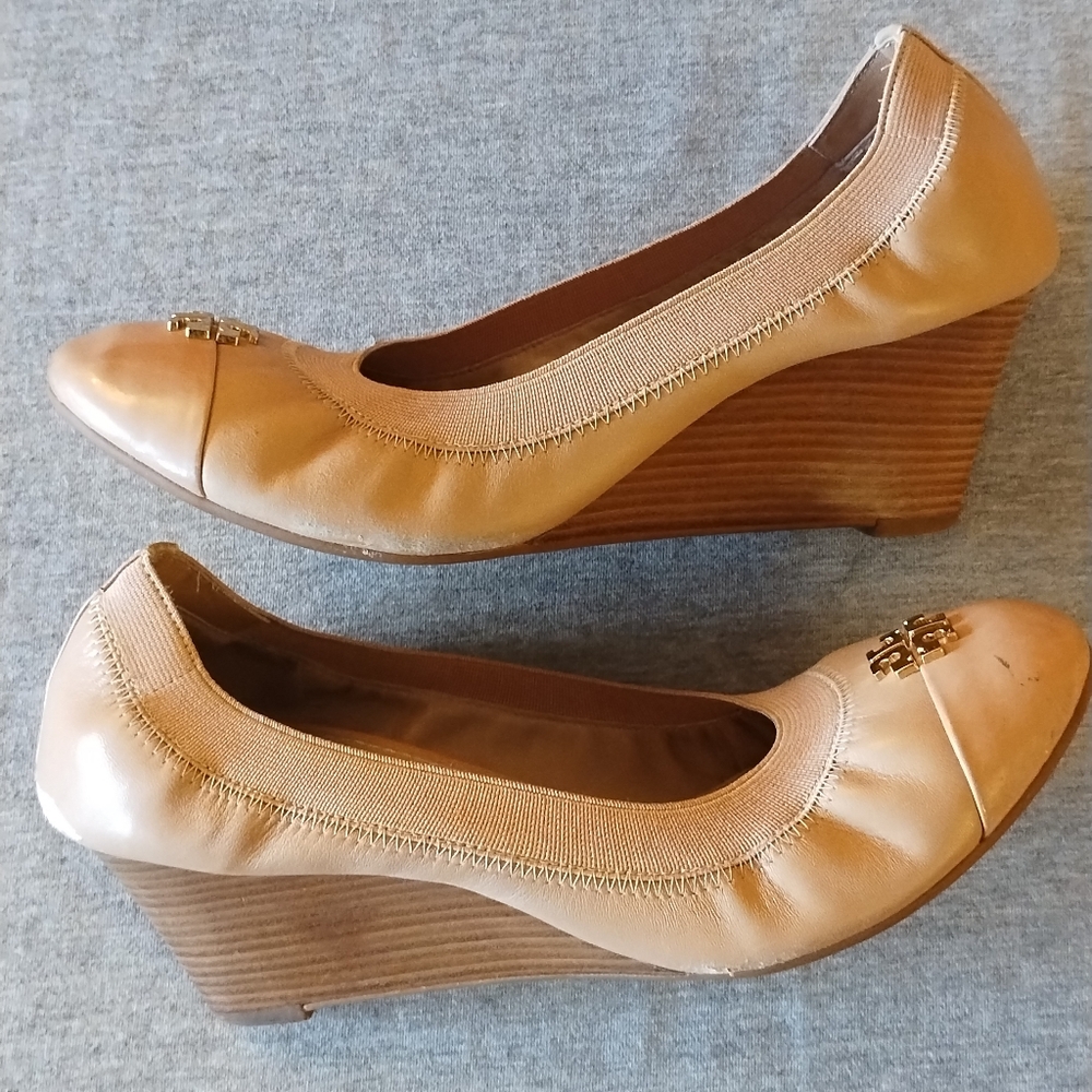 Tory Burch Jolie Beige Wedges Size 8